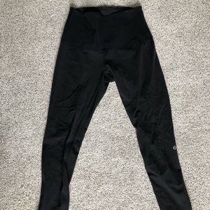 Lululemon Size 6 black leggings